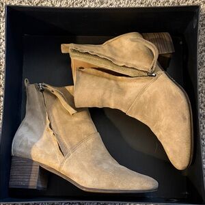 Banana Republic Light Brown Suede Ankle Booties